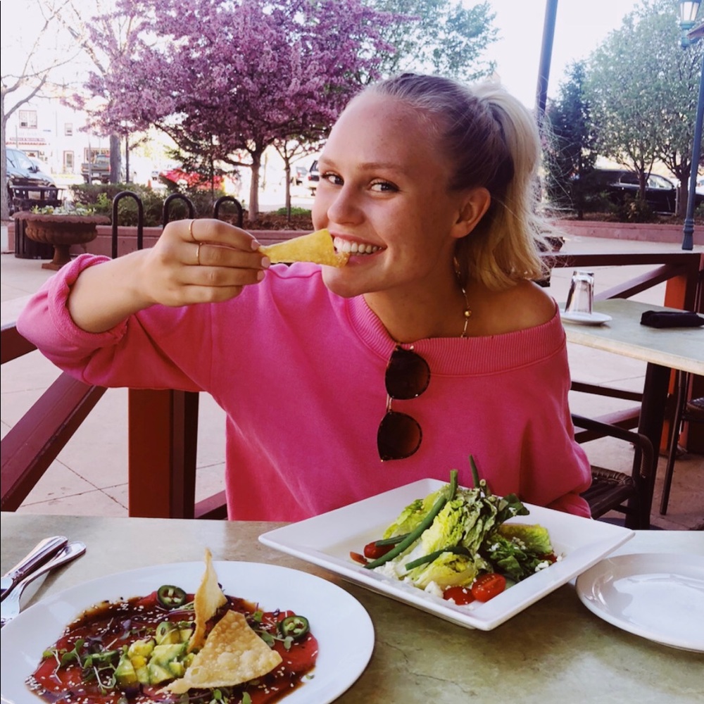 Meet your Posher, Taylor